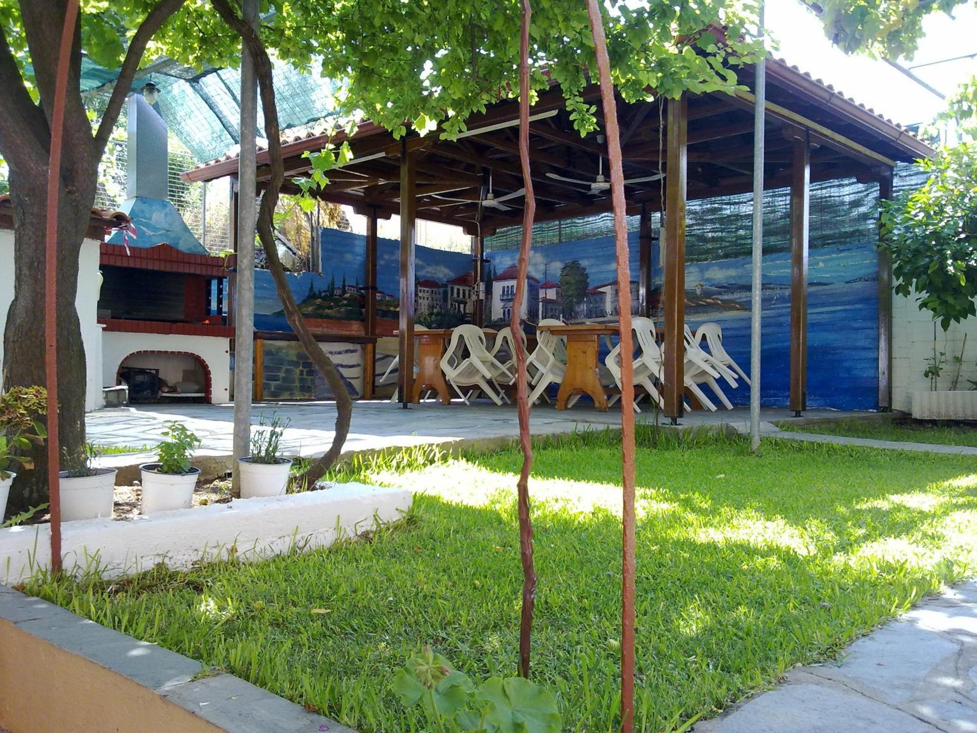 亚历山德拉公寓式酒店 依诺罗达 外观 照片